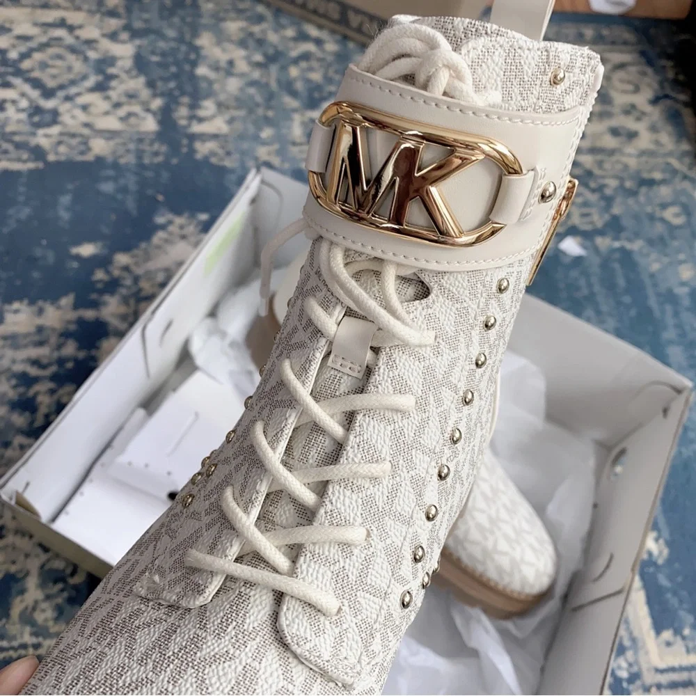 Michael Kors women lace up booties size 7.5 - Picture 3 of 11